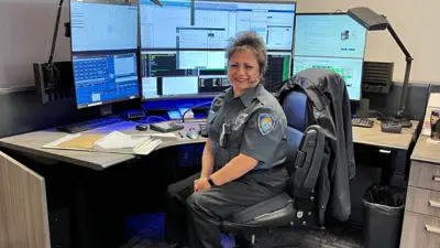 911 dispatcher